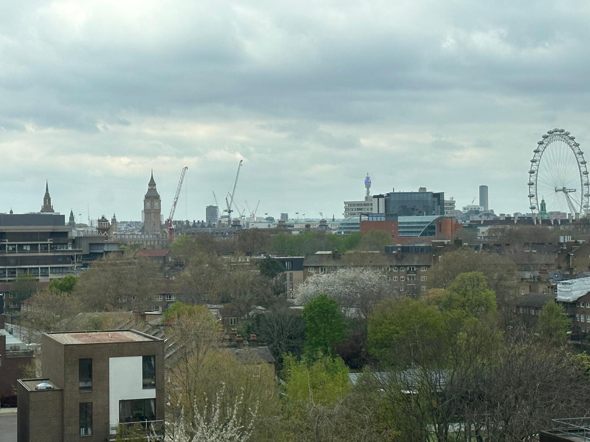 Bed and Breakfast Elkington Point Londra Esterno foto